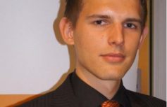 8640c853a23aa9f2168d812de404d9fc4e7