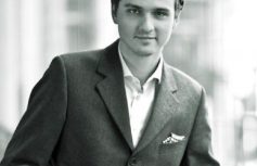 94adabc5eaec24193b8b82e201ea42617ee