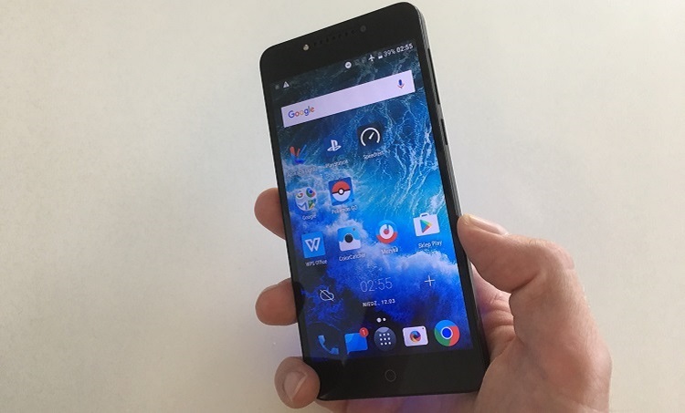 Alcatel A5 LED - front telefonu