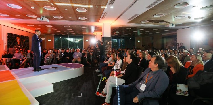 Miasteczko Myśli - zdjęcie ilustracyjne