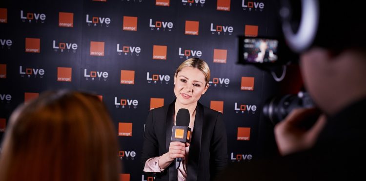 Ania Karwan na konferencji Orange Love