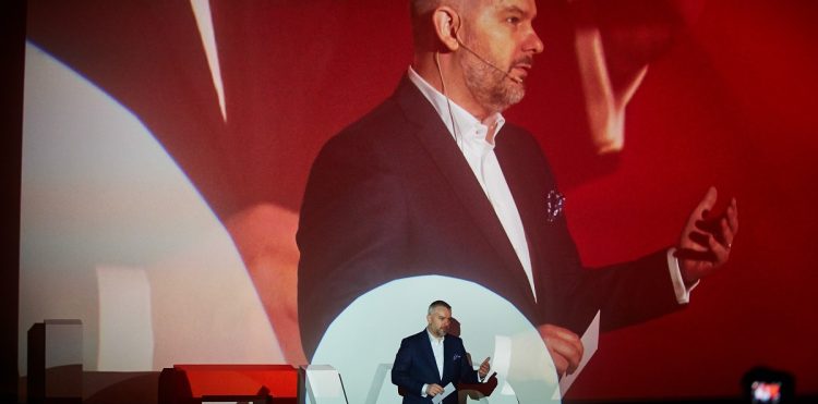 Wiceprezes Orange Polska Mariusz Gaca