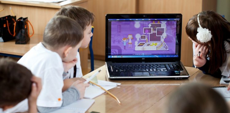 MegaMisja - projekt edukacyjny Fundacji Orange