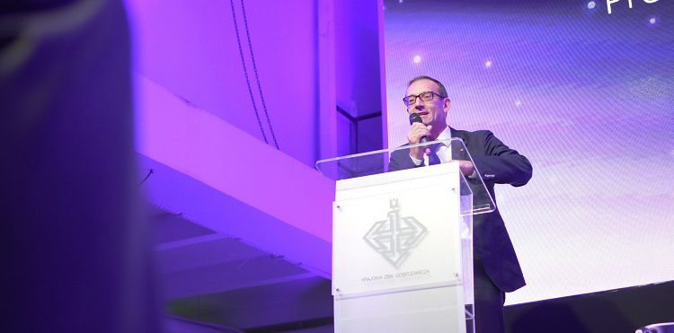 Sieci, otoczenie, efektywność i kreowanie nowych możliwości