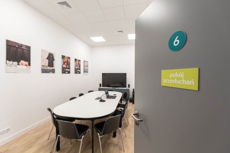 Centrum Pomocy Dzieciom w Warszawie - pokój przesłuchań 
