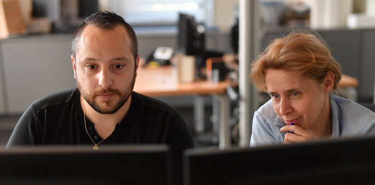 E-umowa dla klientów biznesowych. Jak to działa?