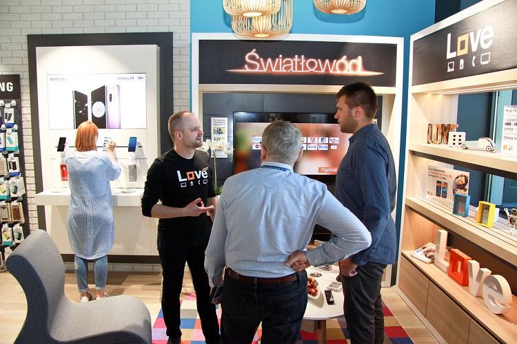 Smart Store Orange w Miasteczku Orange 