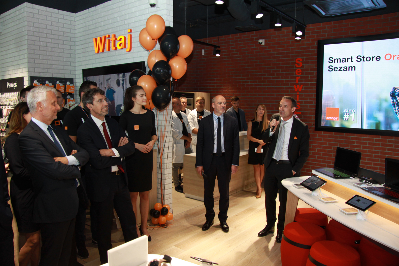 otwarcie-orange-smart-store-orange-polska-sezam-warszawa-7.jpg