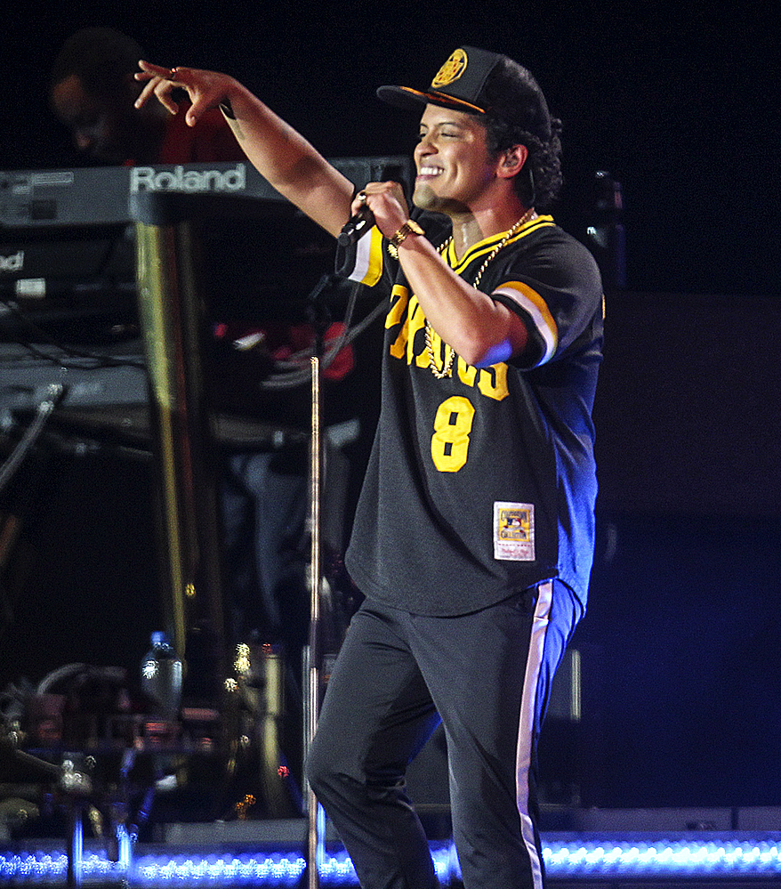 BRUNO-MARS_1.jpg