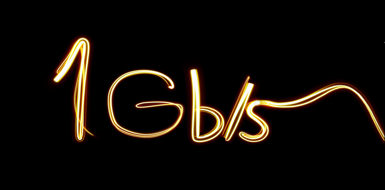 Tak szybko jeszcze nie było. Orange Światłowód przyspiesza do 1 Gb/s