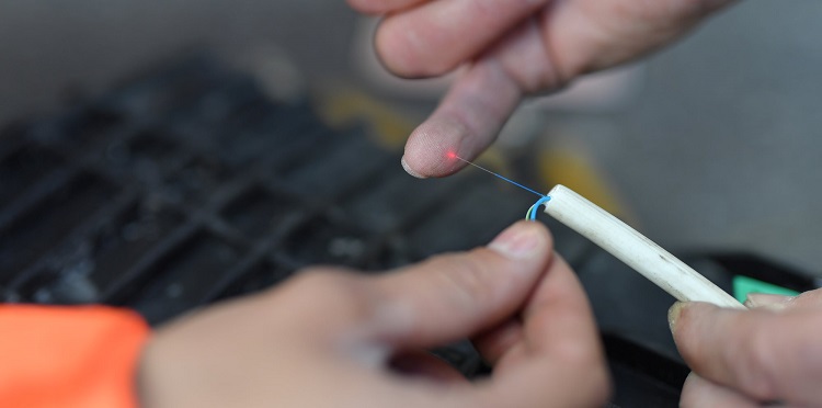 fibersztuczki czyli czym się róźni kabel koncentryczny od światłowodu