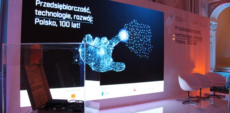 Konspiracyjny Nadajnik radiowy NSP - 84, zdjęcie urządzenia