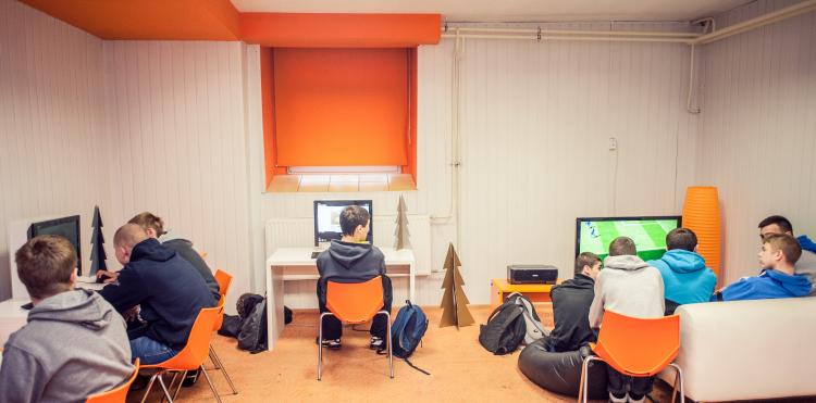 Wiemy, co robią nastolatki online