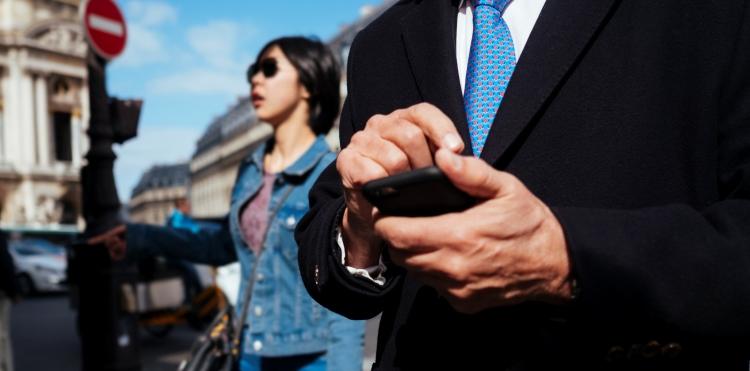 Aż 1 TB danych, nielimitowane rozmowy i SMSy na cały rok