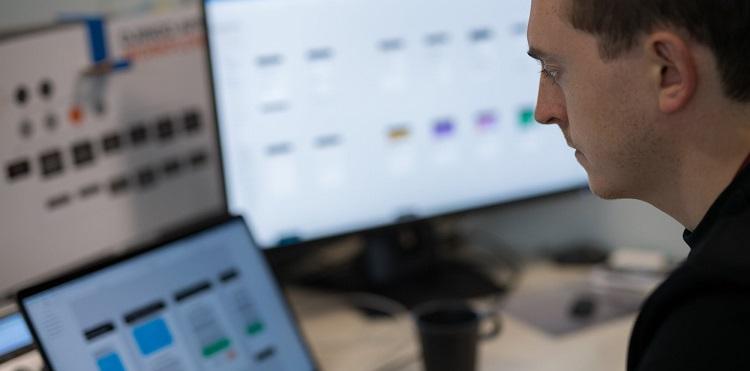 Orange Polska wzmacnia swój biznes ICT. Operator kupuje BlueSoft żeby tworzyć kompleksowe rozwiązania dla firm.