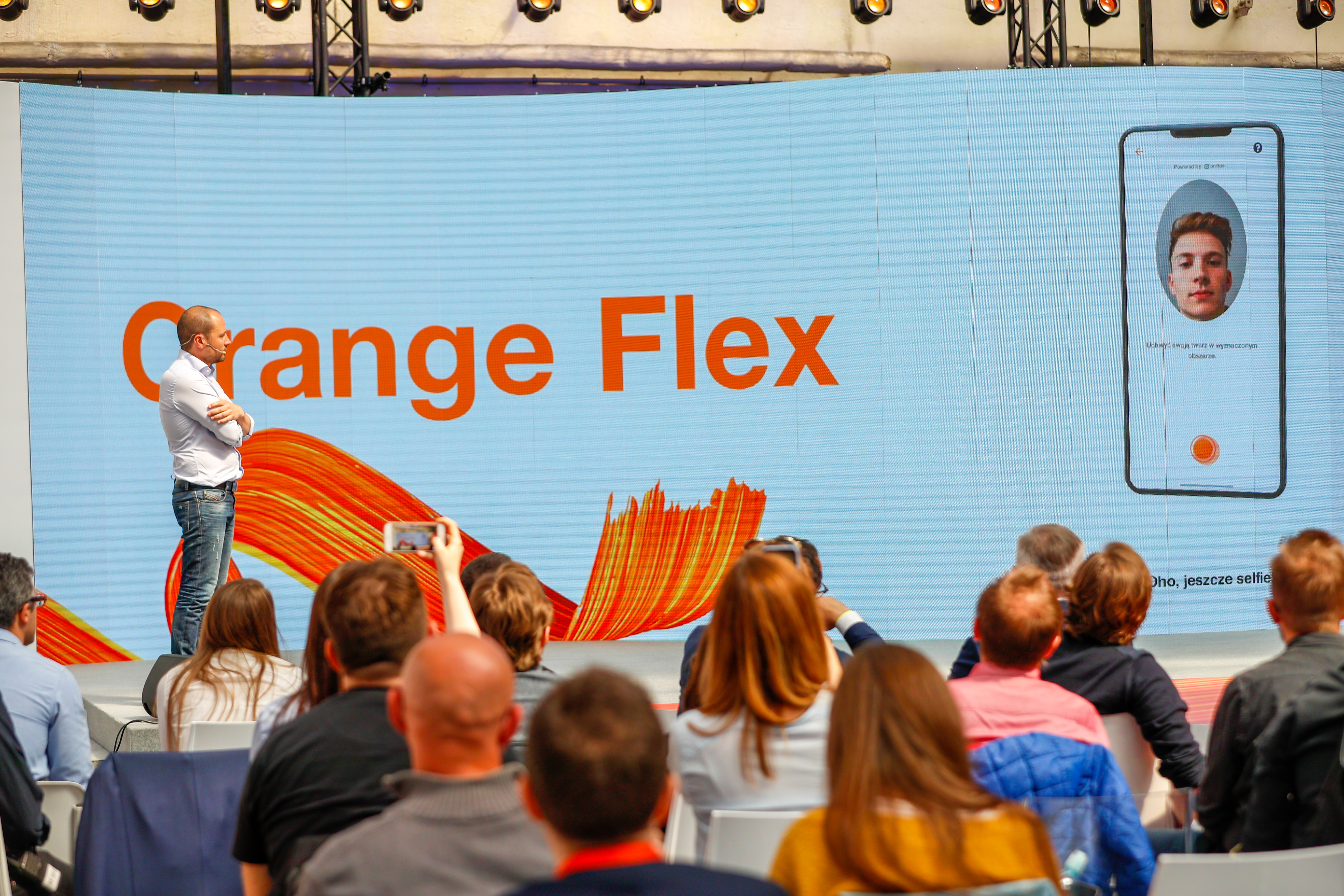 orange-flex-mediateka-orange-polska-4.jpg