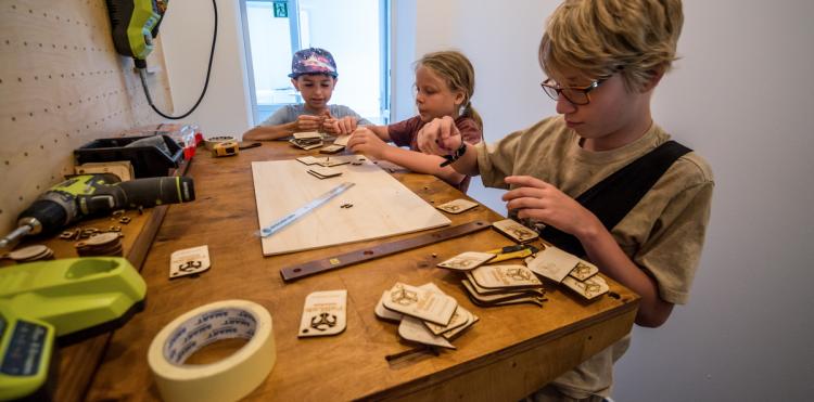 Okiem mamy: czy ferie online to dobry pomysł?