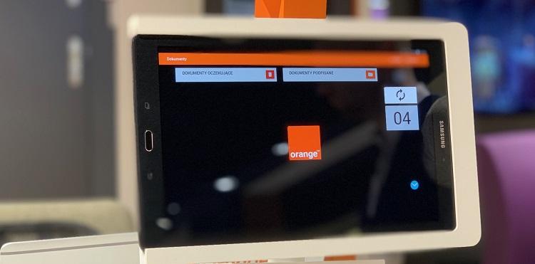 Już 500 tys. umów (i nie tylko) podpisanych na tablecie