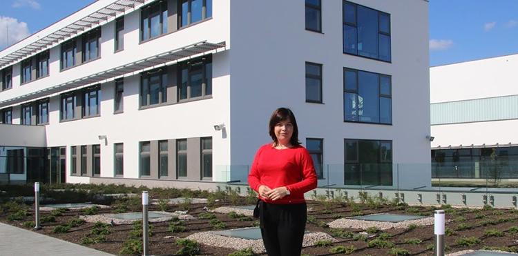 Cyfrowa szkoła z ludzką twarzą