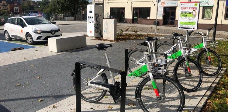 Wielkopolski Śrem bardziej ekologiczny. Najpierw rowery, teraz stacja ładowania samochodów elektrycznych od Orange