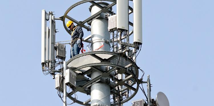 Osiem tysięcy razy osiemset = więcej mobilnego internetu