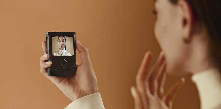 Kultowa motorola razr w Orange!