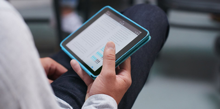 Poczta Polska we współpracy z Orange wyposażyła listonoszy w ponad 20 tys. nowych tabletów