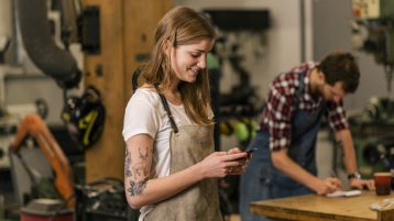 Przenieś swoją firmę do Orange Flex i korzystaj z usług tak, jak potrzebujesz