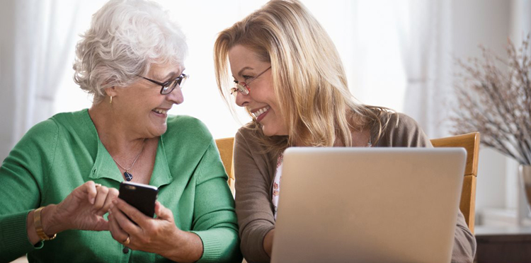 Prezent dla seniora. Czas pożegnać stereotypy