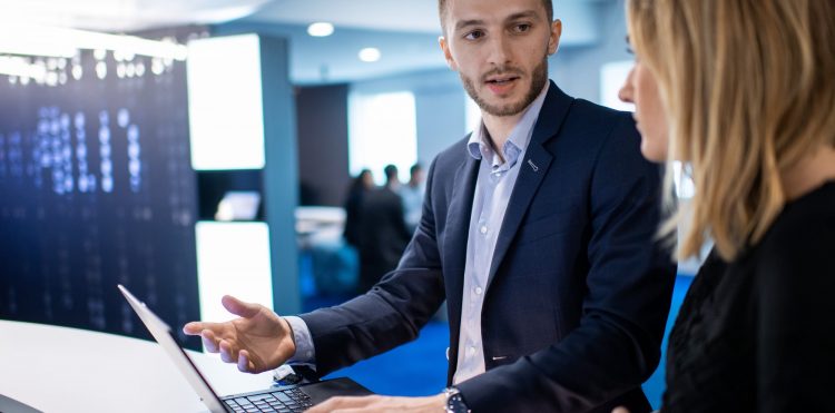 Duże firmy i instytucje wybierają usługi cyberbezpieczeństwa od Orange. Dwukrotny wzrost liczby klientów w 2020 roku.