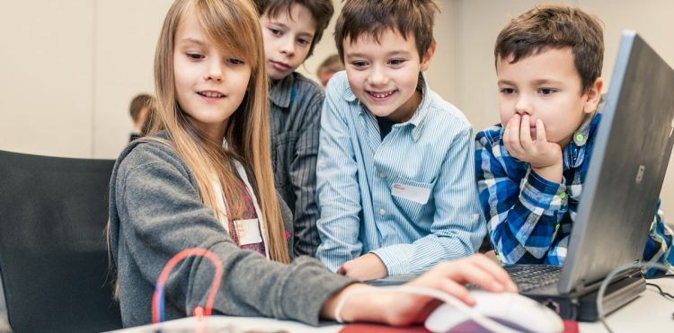 Podłączyliśmy 3000 szkół do Ogólnopolskiej Sieci Edukacyjnej