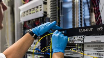 Orange przetestował siedmiordzeniowy światłowód uzyskując 11,2 Tb/s