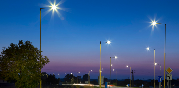 Świecimy przykładem i oszczędnościami