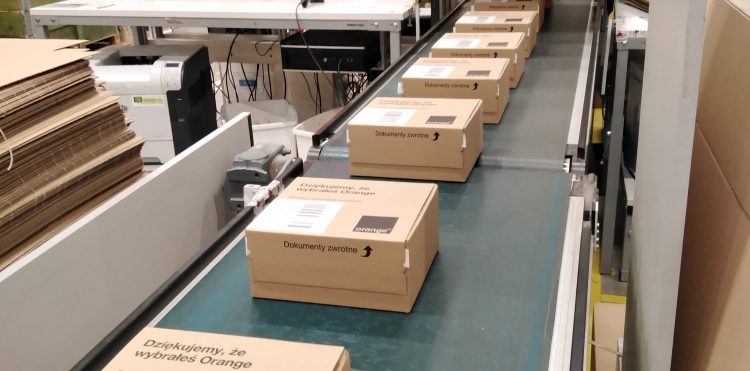 Pół miliona pudełek, zero folii